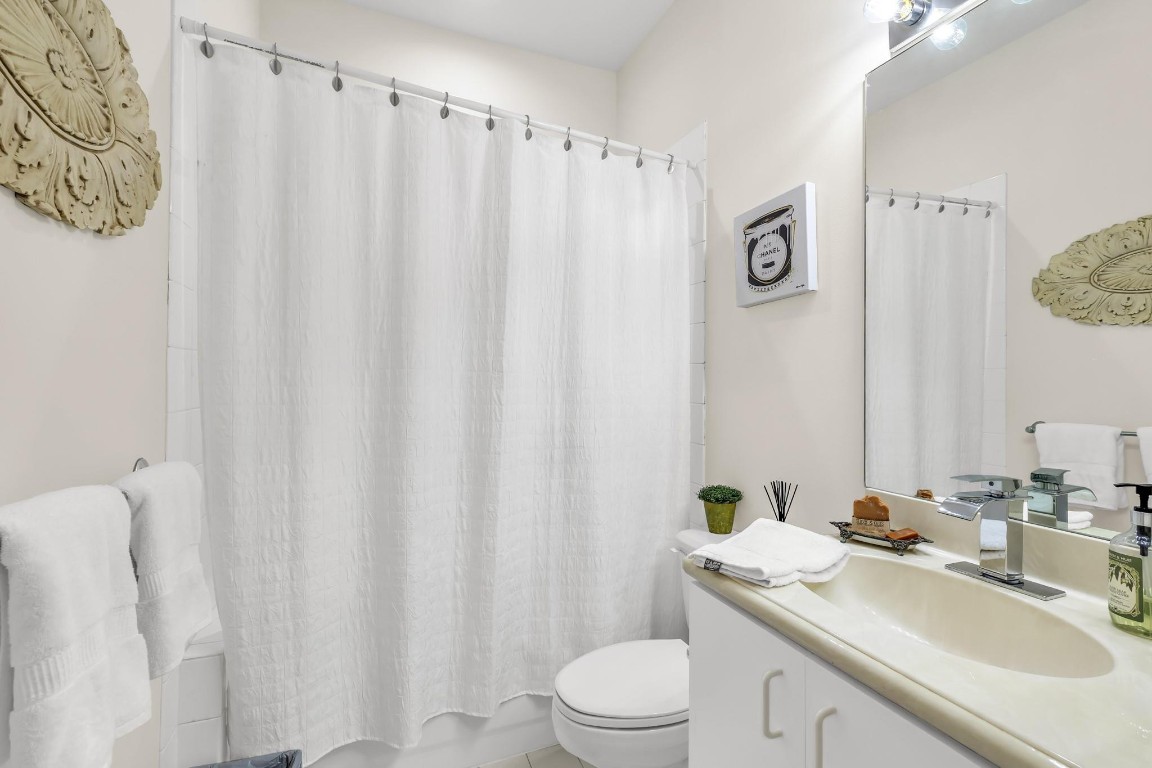 Wyndham Lakes Central - Residential