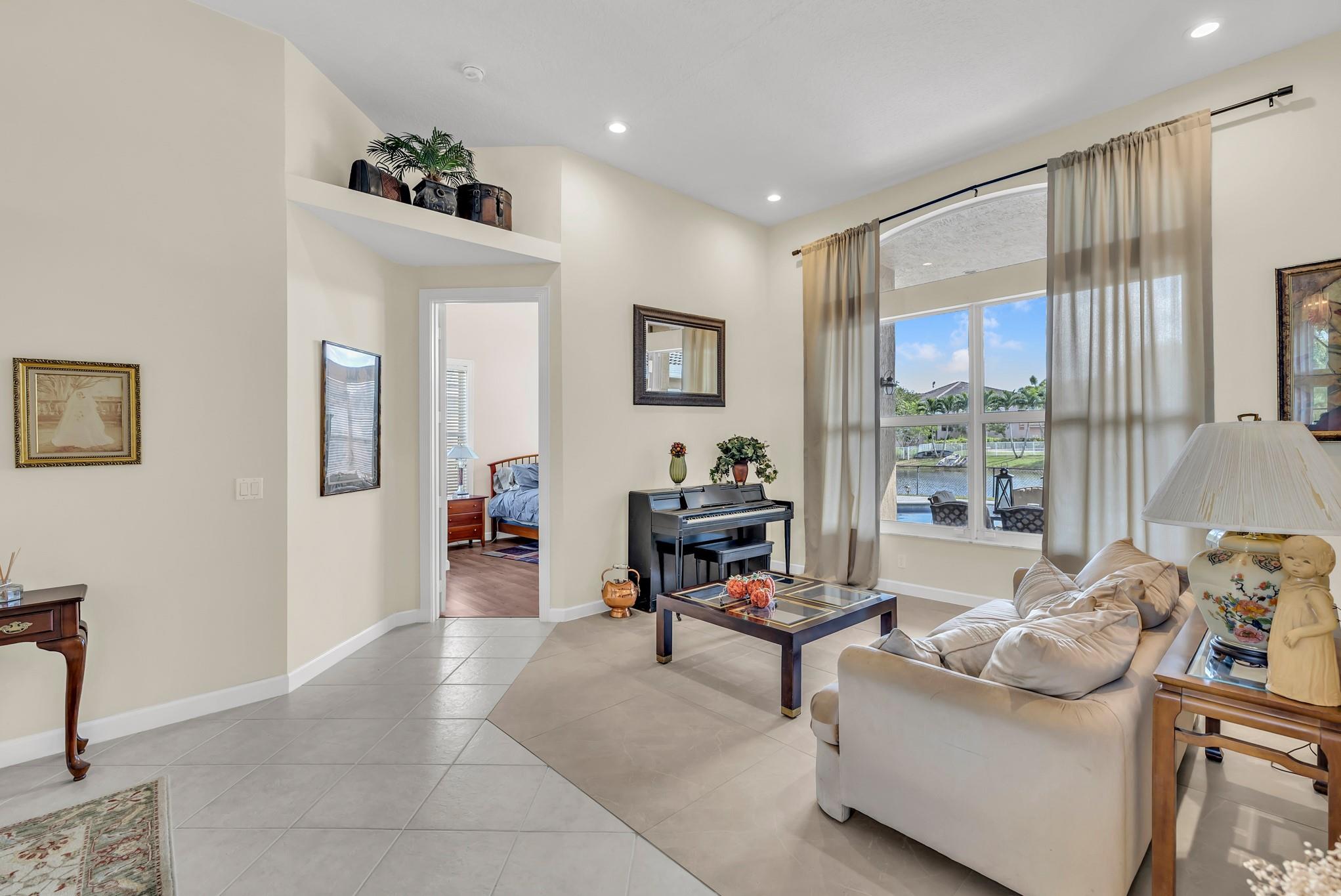 Wyndham Lakes Central - Residential