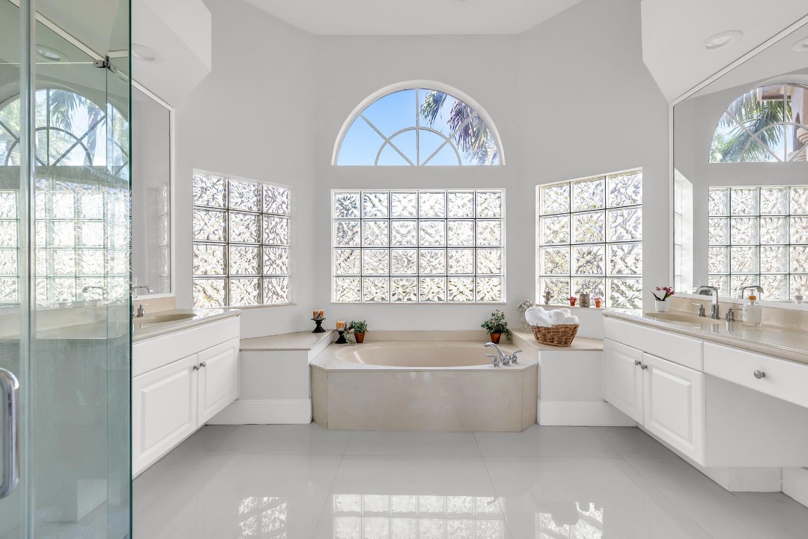 Wyndham Lakes Central - Residential