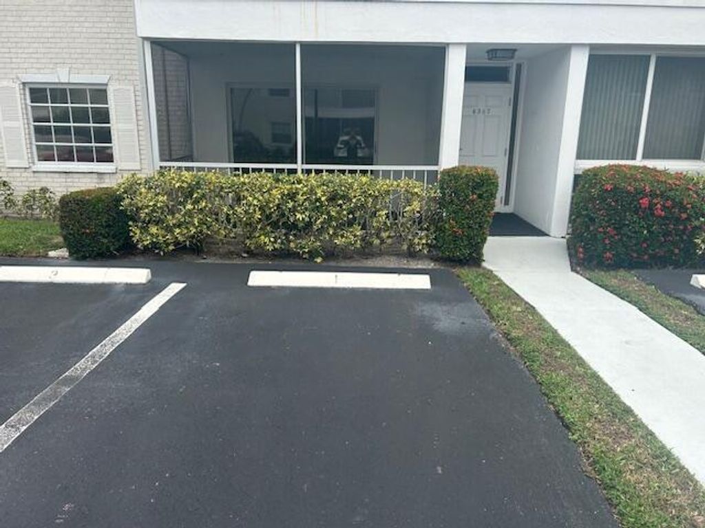 Photo of 6387 Bay Club Drive #1, Fort Lauderdale, FL 33308 (MLS # R11052982)