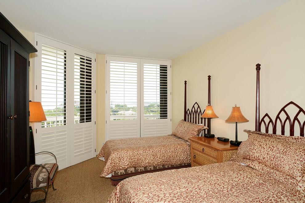 TWENTY ONE HUNDRED CONDO - Residential