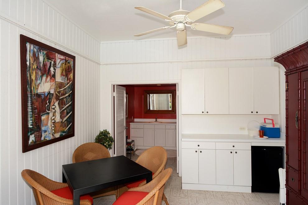 TWENTY ONE HUNDRED CONDO - Residential