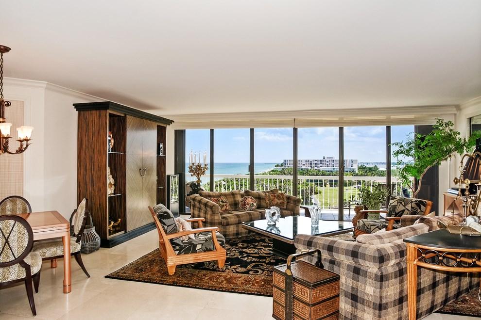 TWENTY ONE HUNDRED CONDO - Residential