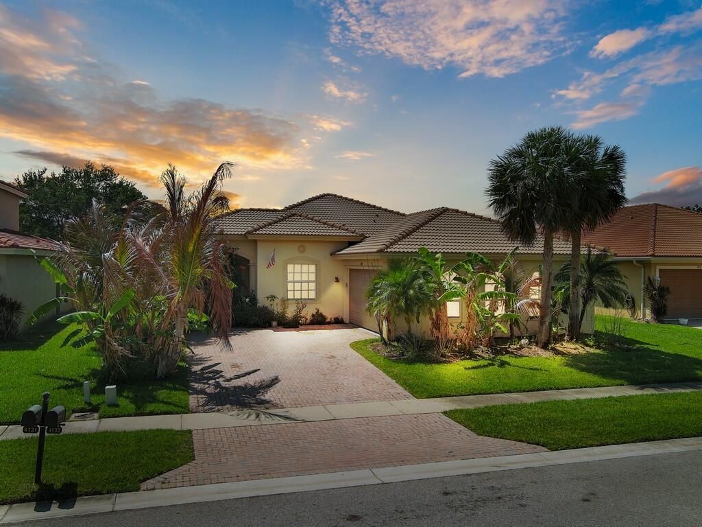 Photo of 4133 Worlington Terrace, Fort Pierce, FL 34947 (MLS # B26022914)