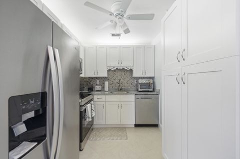 815 Flanders Q Delray Beach FL 33484