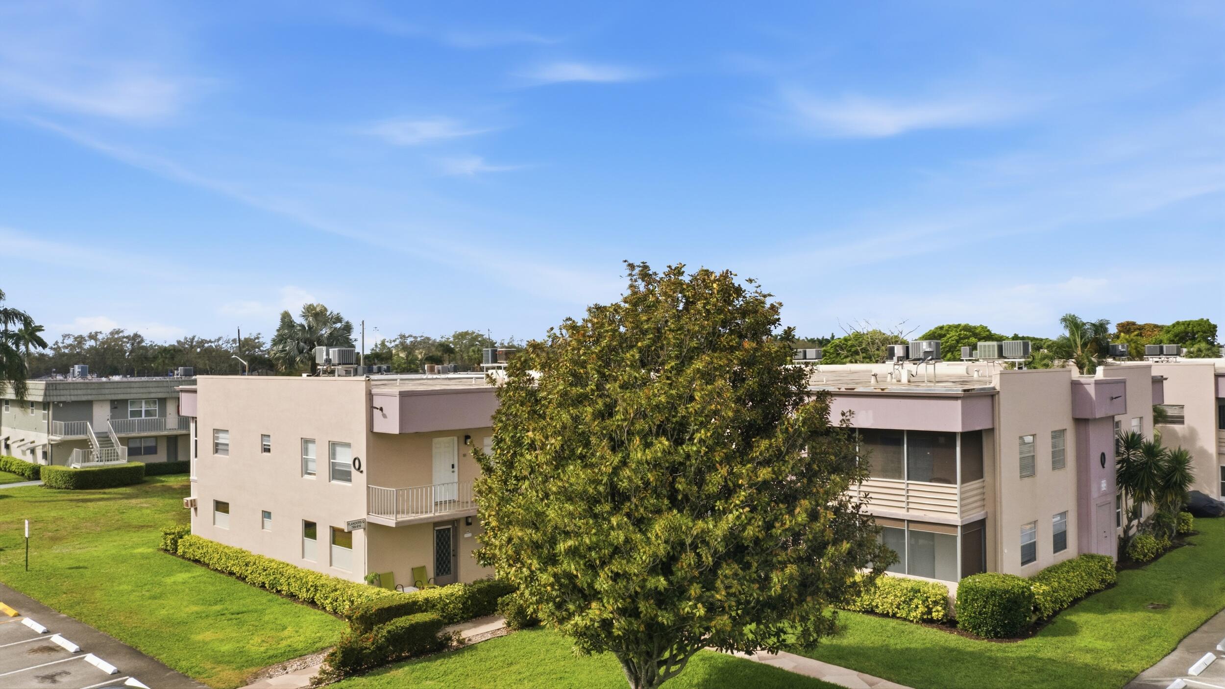 KINGS POINT - Residential