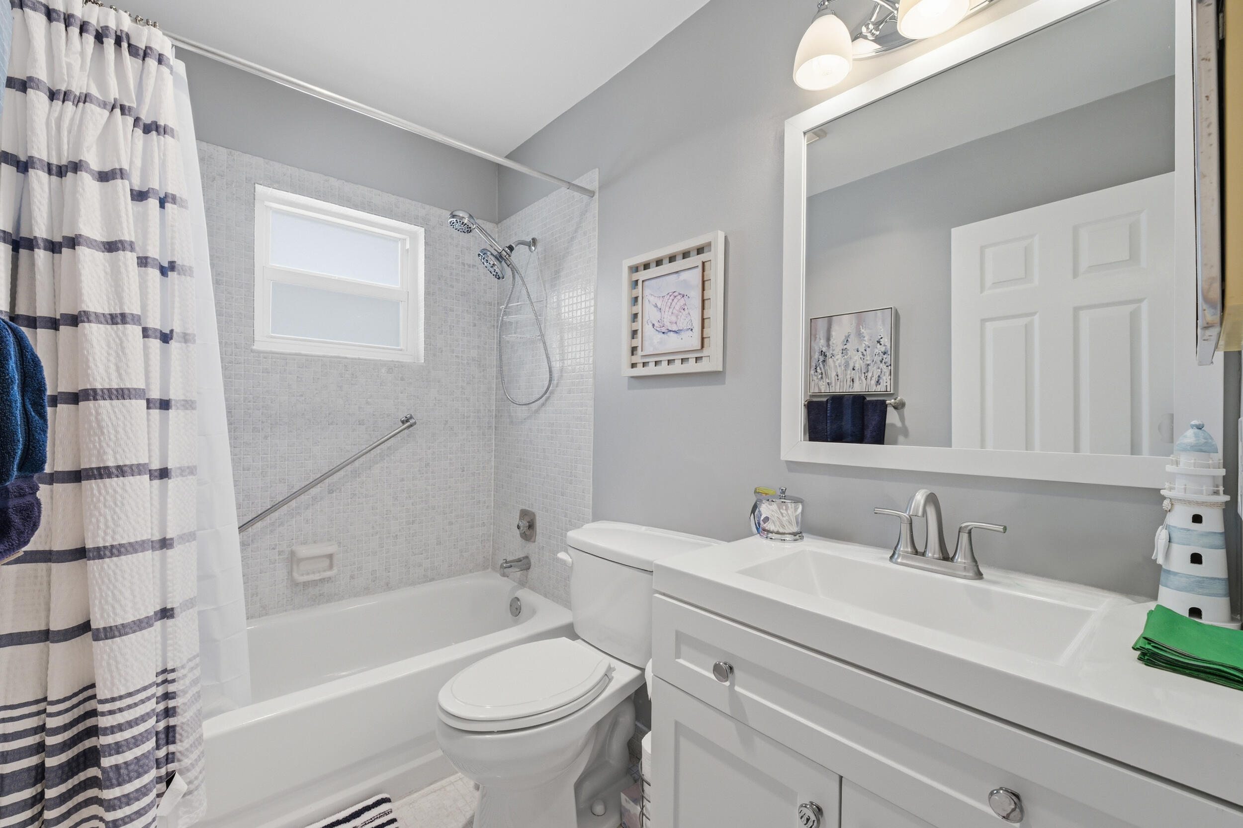 KINGS POINT - Residential