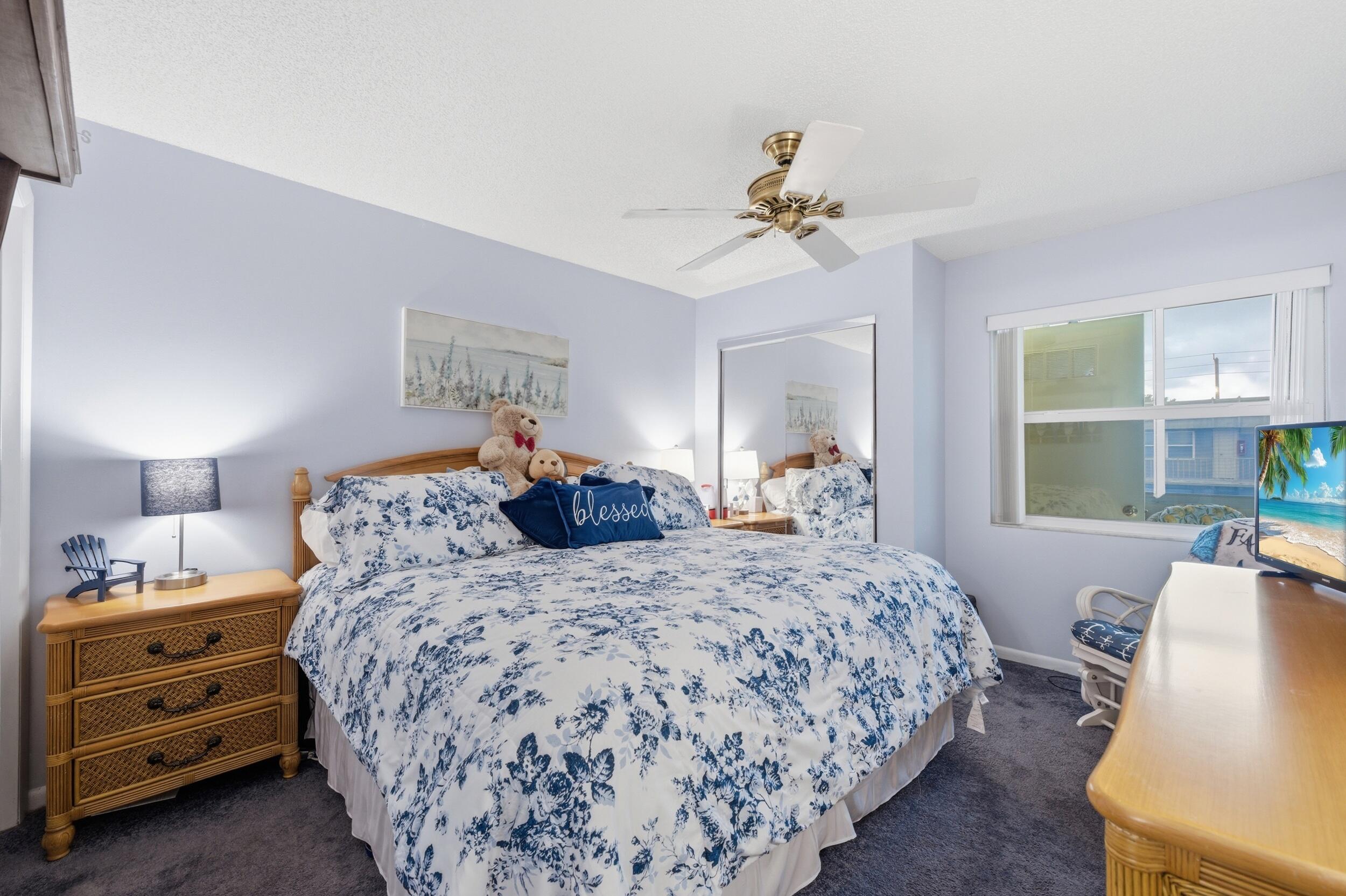 KINGS POINT - Residential