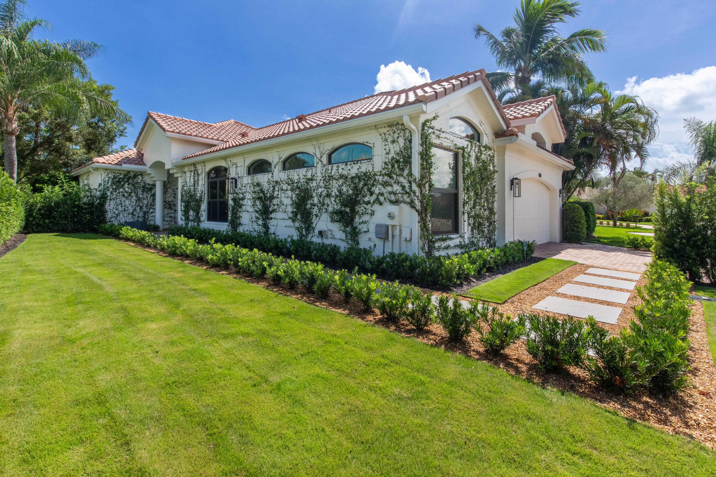 CHUKKER COVE P B POLO & C - Residential