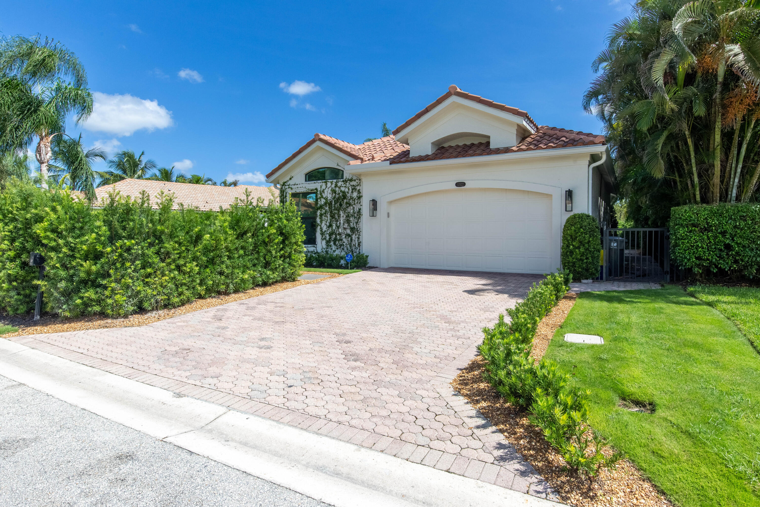 CHUKKER COVE P B POLO & C - Residential