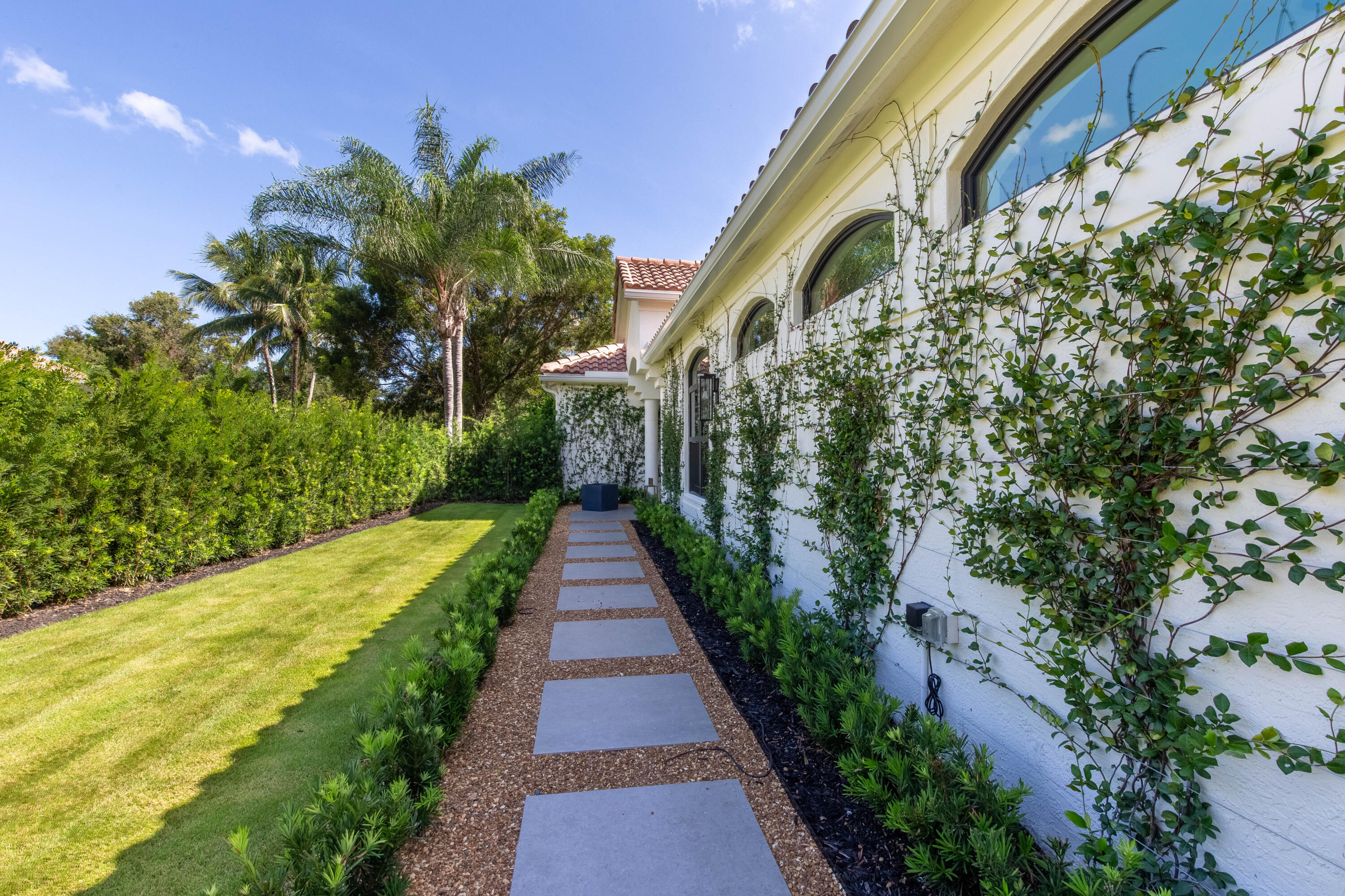 CHUKKER COVE P B POLO & C - Residential