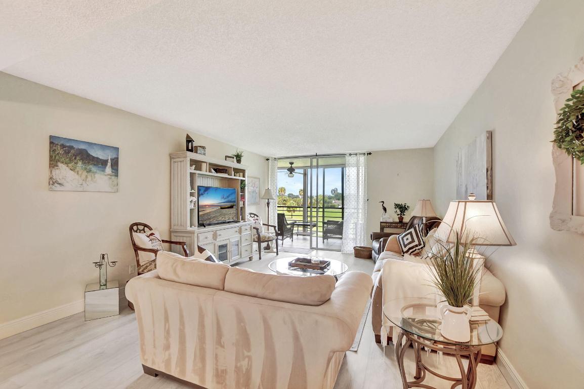 BARWOOD CONDO - Residential