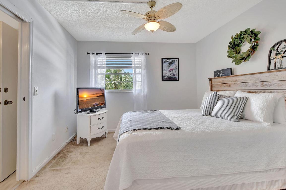 BARWOOD CONDO - Residential