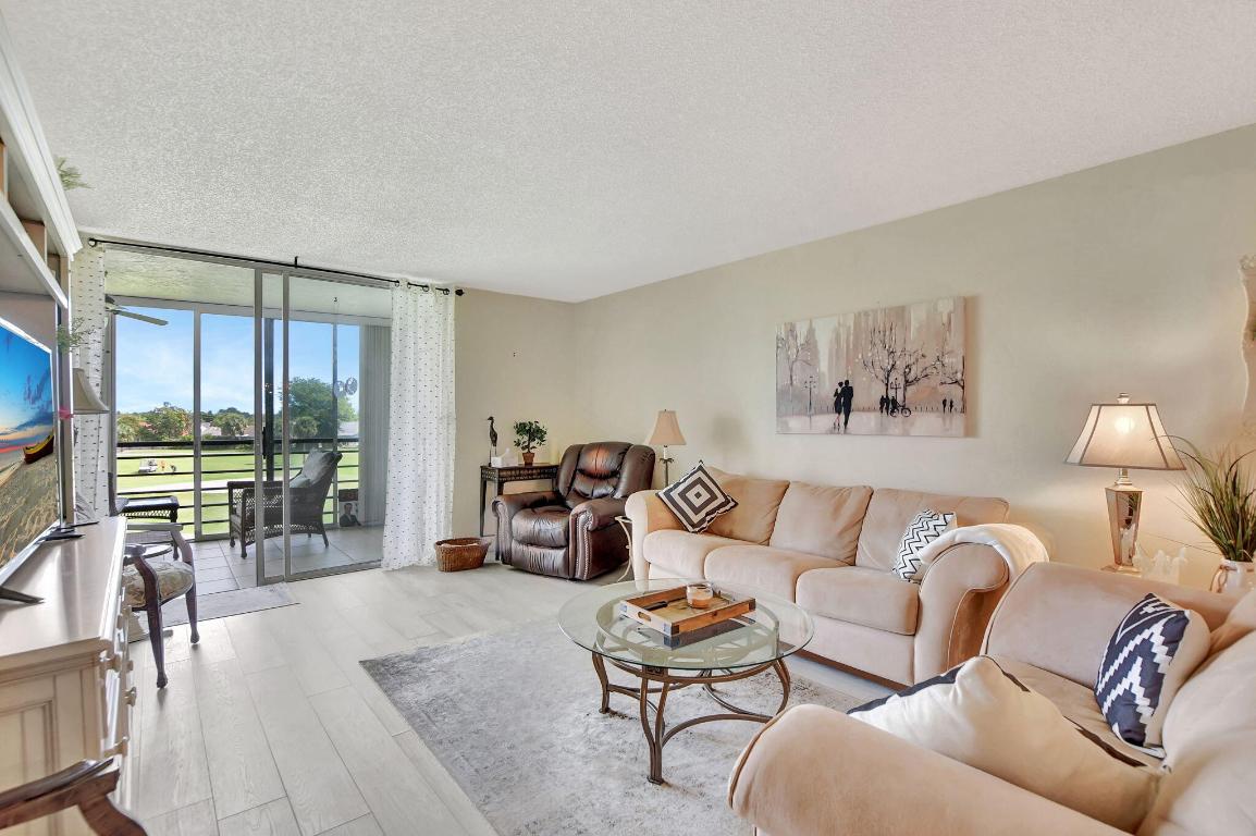 BARWOOD CONDO - Residential