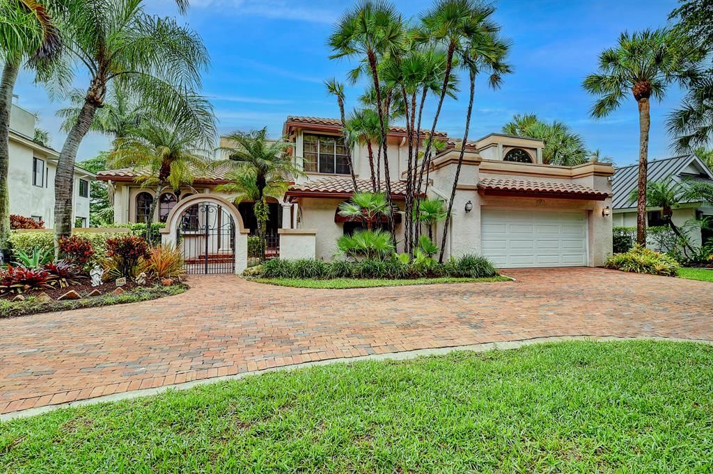 Photo of 1990 Parkside Circle S, Boca Raton, FL 33486 (MLS # R10726554)