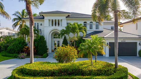 Photo of 2530 NE 31ST Court, Lighthouse Point, FL 33064 (MLS # B26053874)