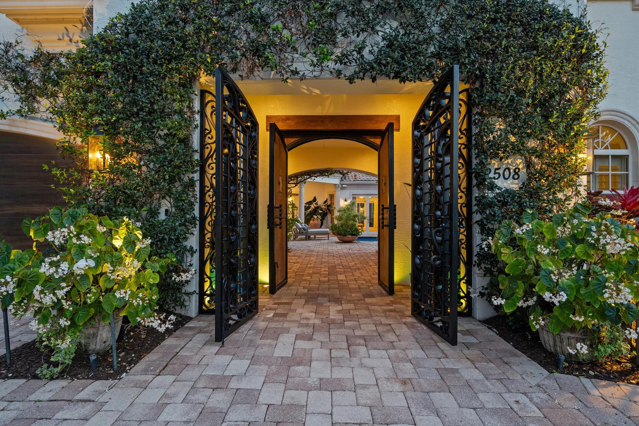 2508 Mizner Lake Court