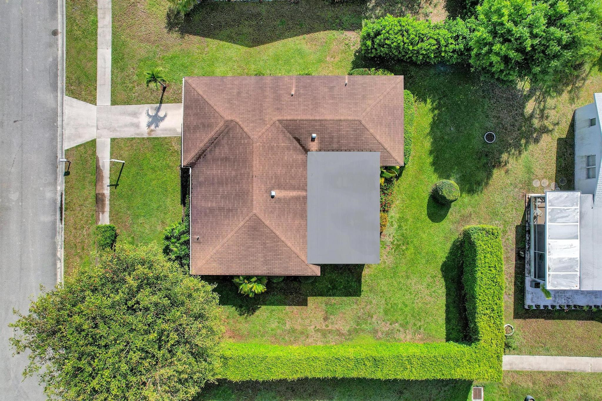 COCO WOOD LAKES SEC 1 - Residential Lease