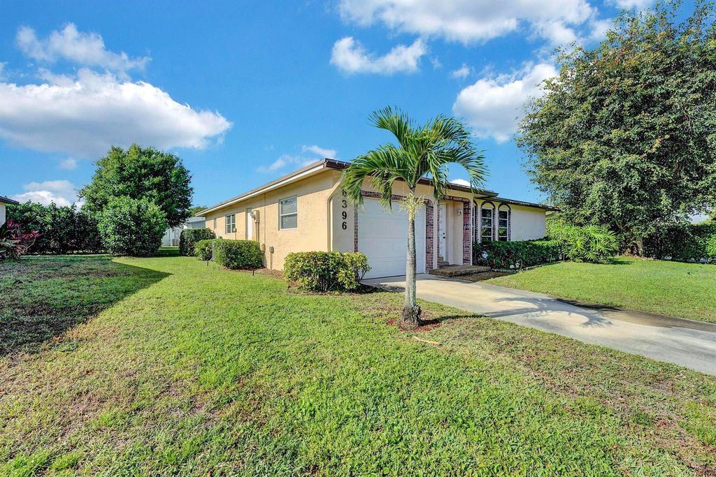 Photo of 6396 Sleepy Willow Way, Delray Beach, FL 33484 (MLS # F10554035)