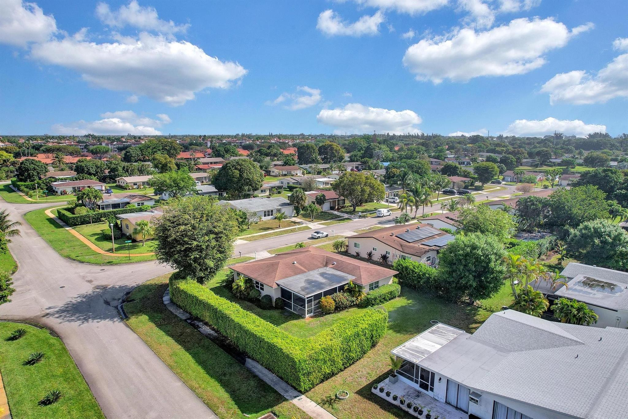 COCO WOOD LAKES SEC 1 - Residential Lease