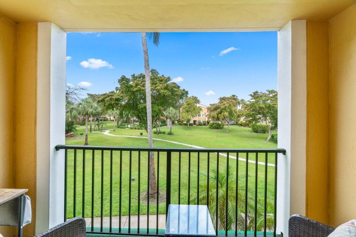 YACHT CLUB ON THE INTRACOASTAL CONDOMINIUM - Residential