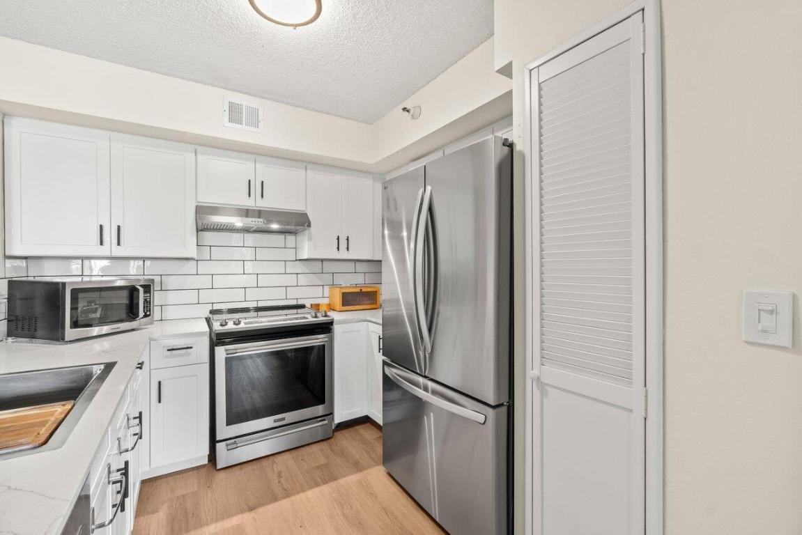 YACHT CLUB ON THE INTRACOASTAL CONDOMINIUM - Residential