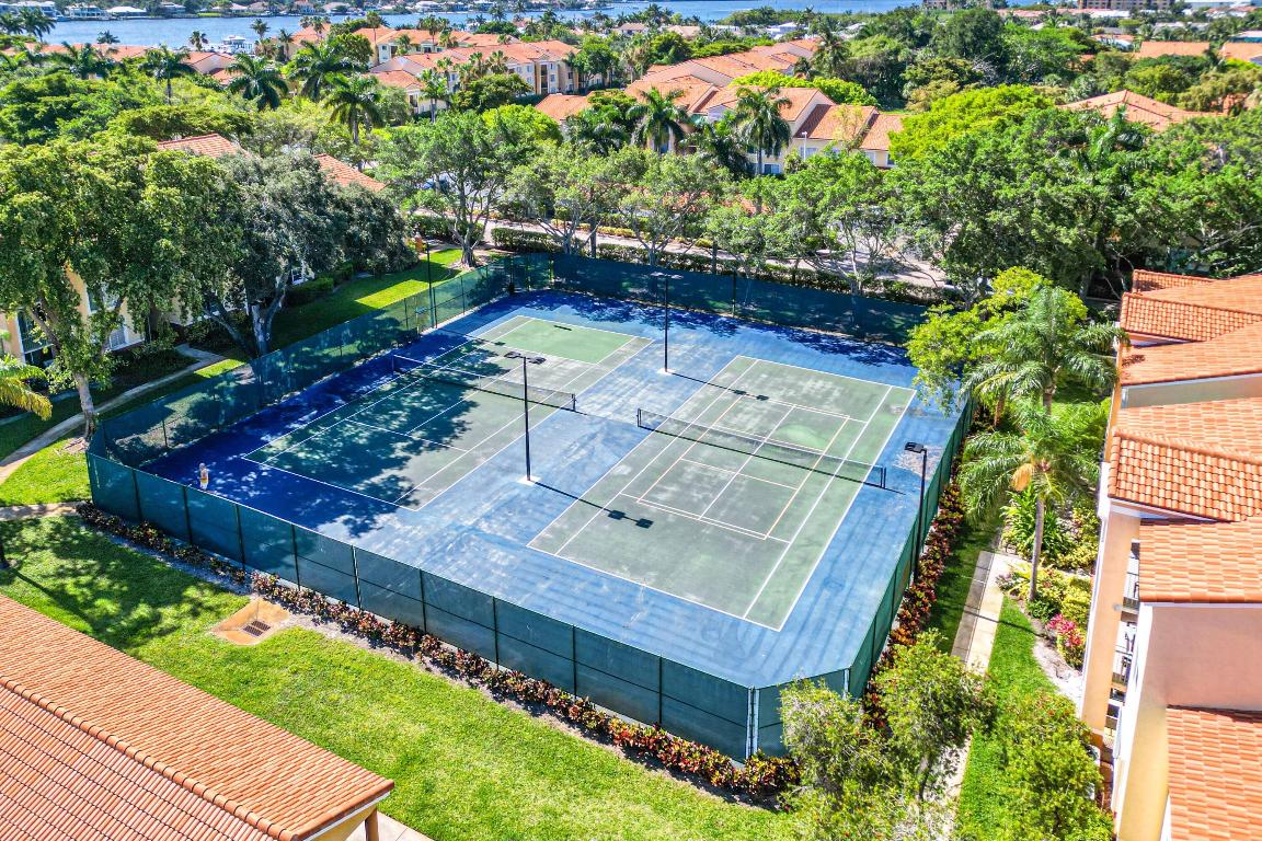 YACHT CLUB ON THE INTRACOASTAL CONDOMINIUM - Residential