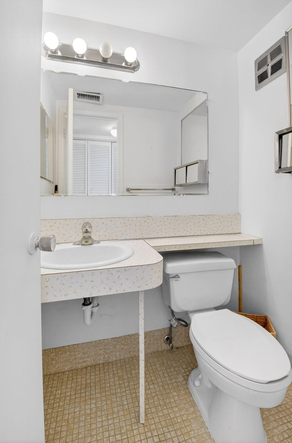 STERLING VILLAGE - Residential