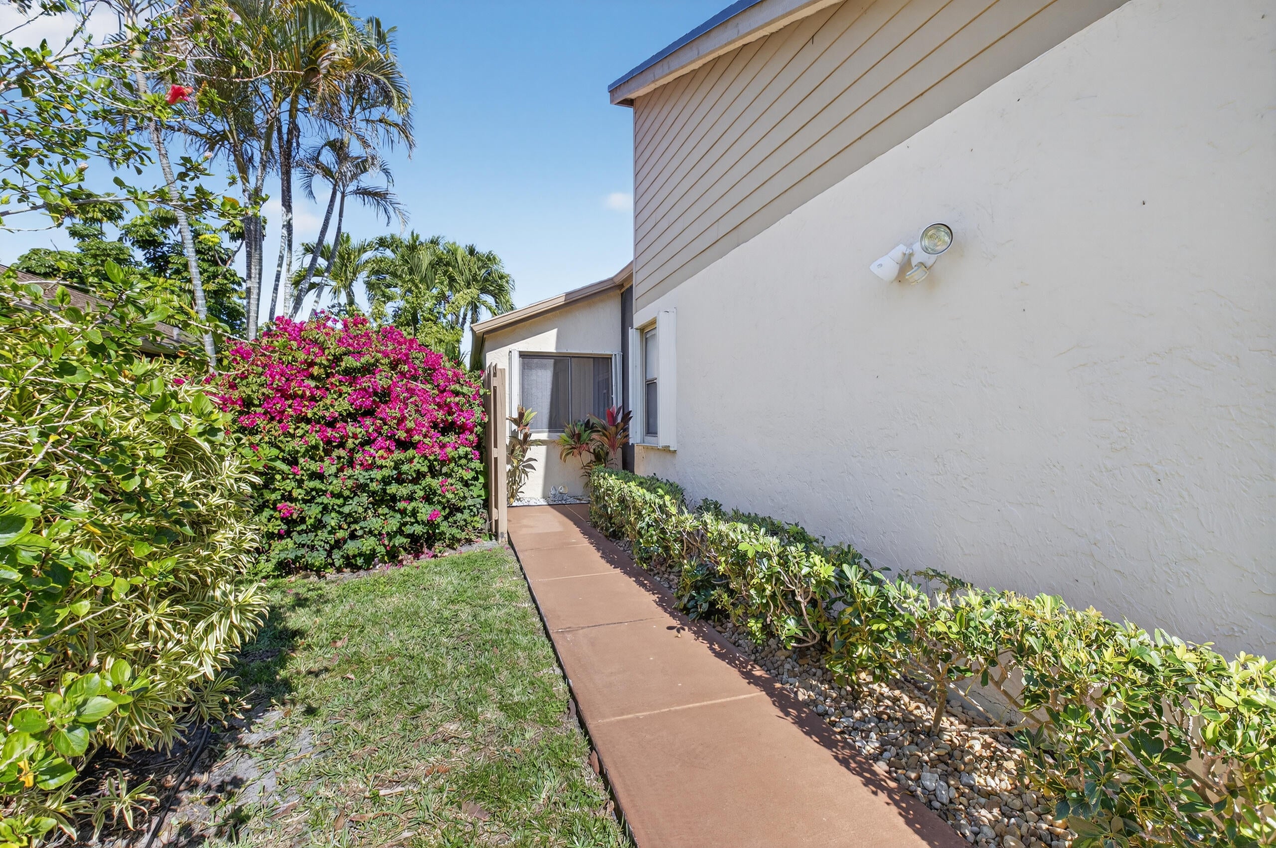 2601 NW 15TH Street