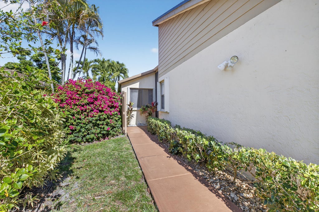 Photo of 2601 NW 15TH Street, Delray Beach, FL 33445 (MLS # B26091529)