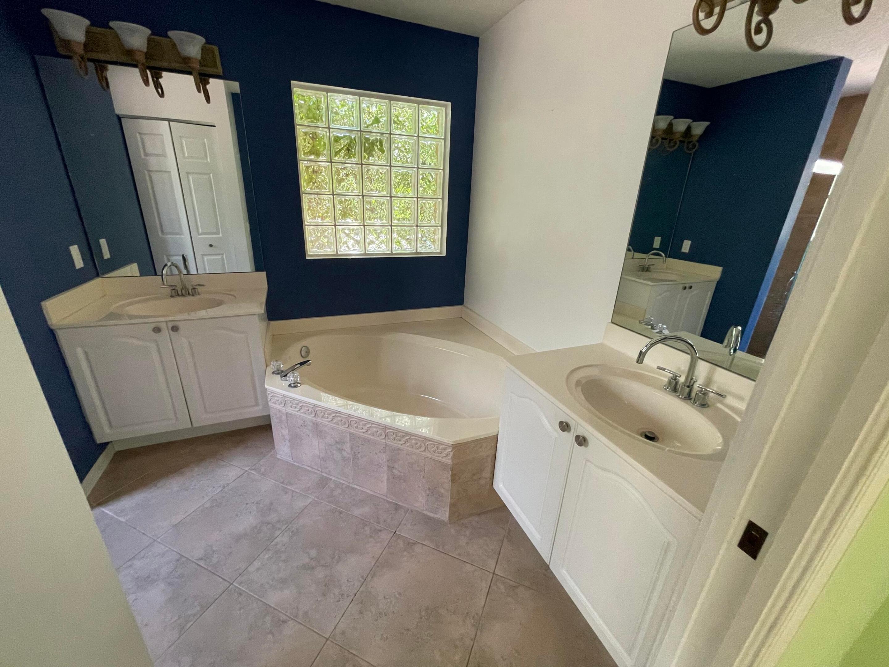 WOODBINE PAR E - Residential