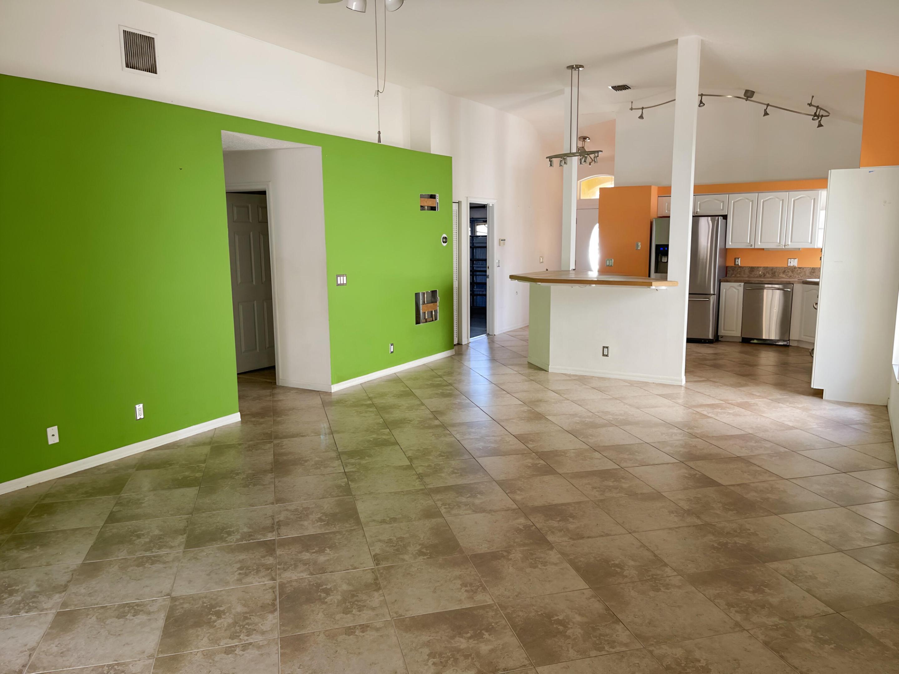 WOODBINE PAR E - Residential