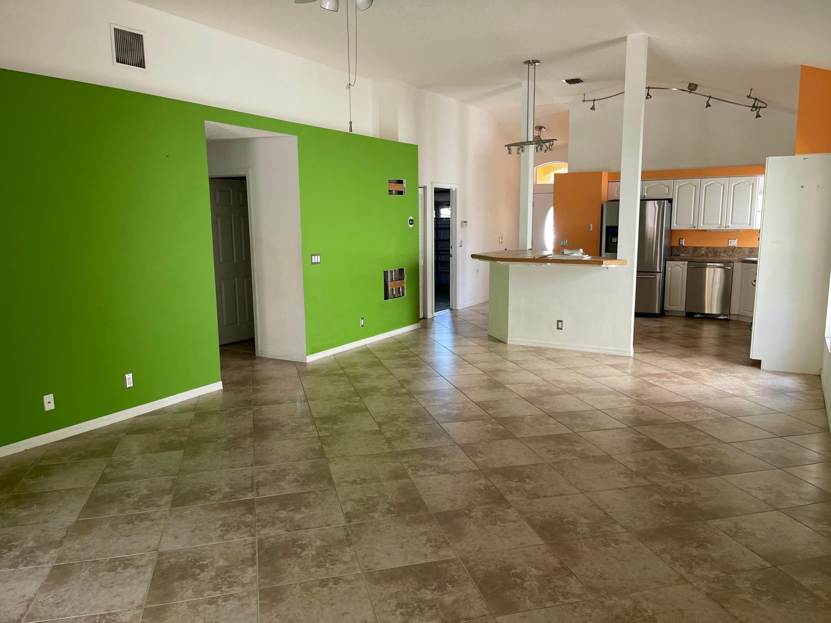 WOODBINE PAR E - Residential