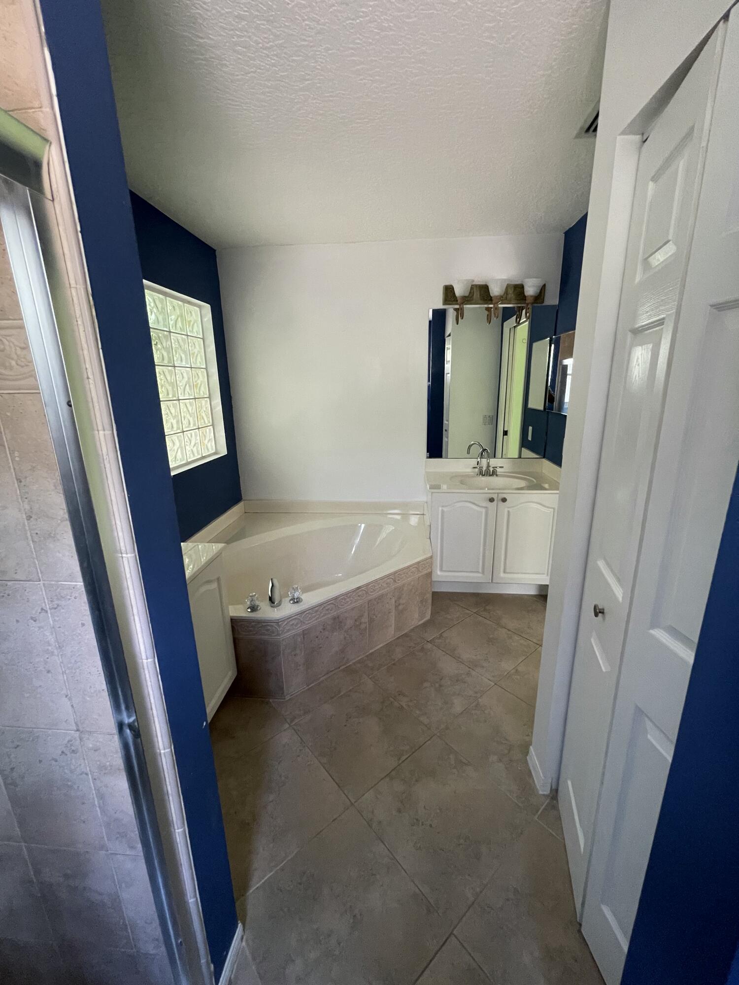 WOODBINE PAR E - Residential