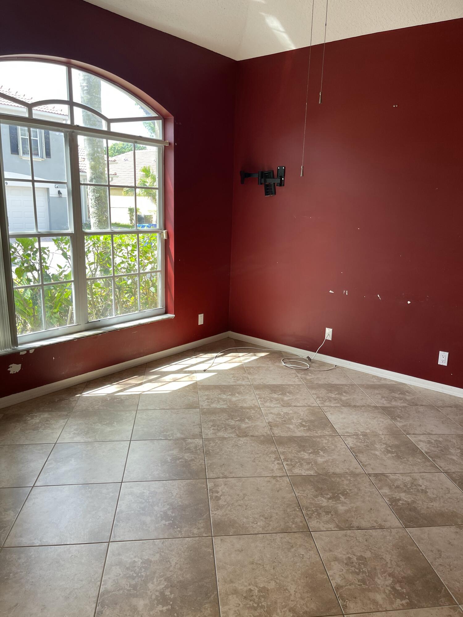 WOODBINE PAR E - Residential