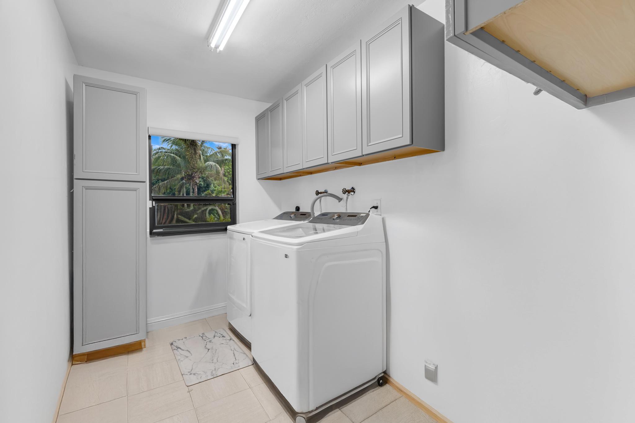 BOULEVARD WOODS EAST - Residential