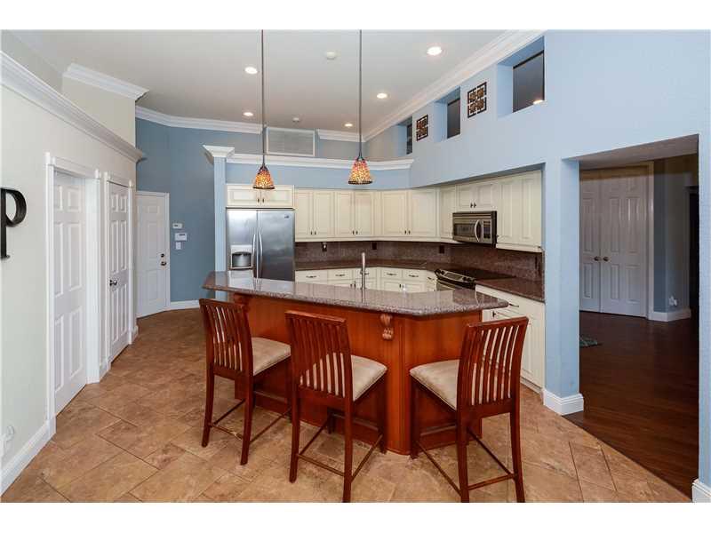 BAY ISLE WESTON HILLS CC - Residential