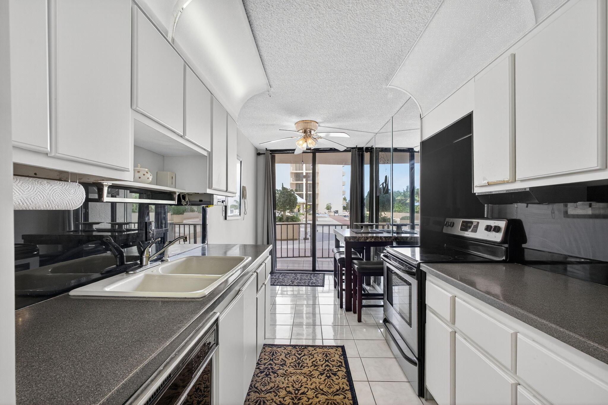 4200 N Ocean Drive 2-102