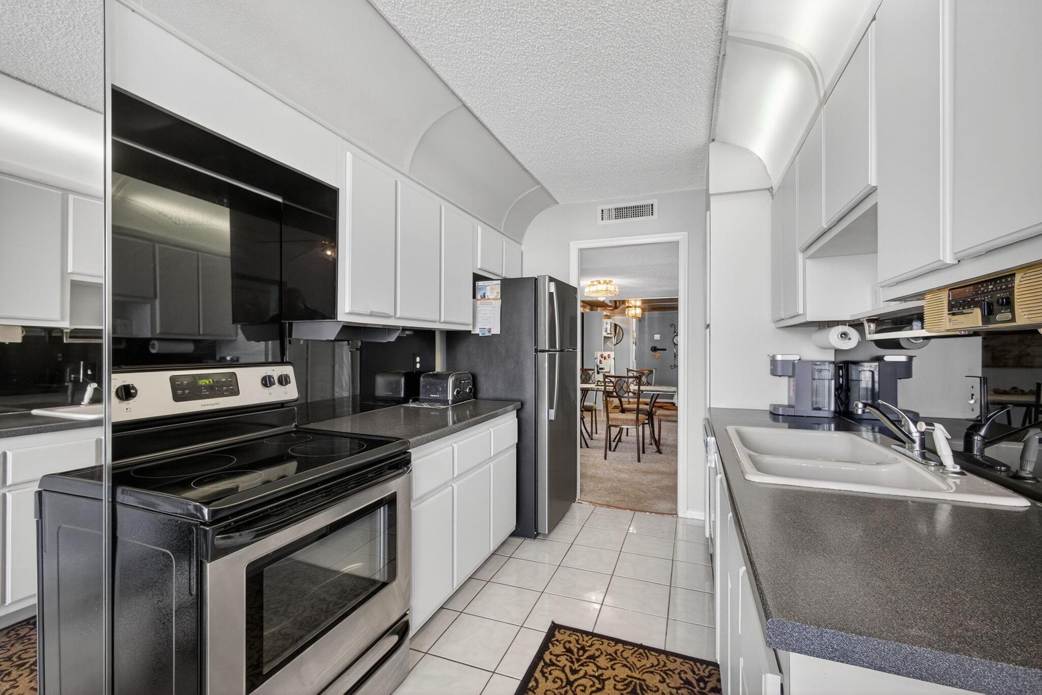 4200 N Ocean Drive 2-102