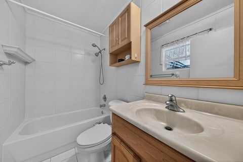 Tiny photo for 1540 NE 40th Street, Oakland Park, FL 33334 (MLS # B26082880)