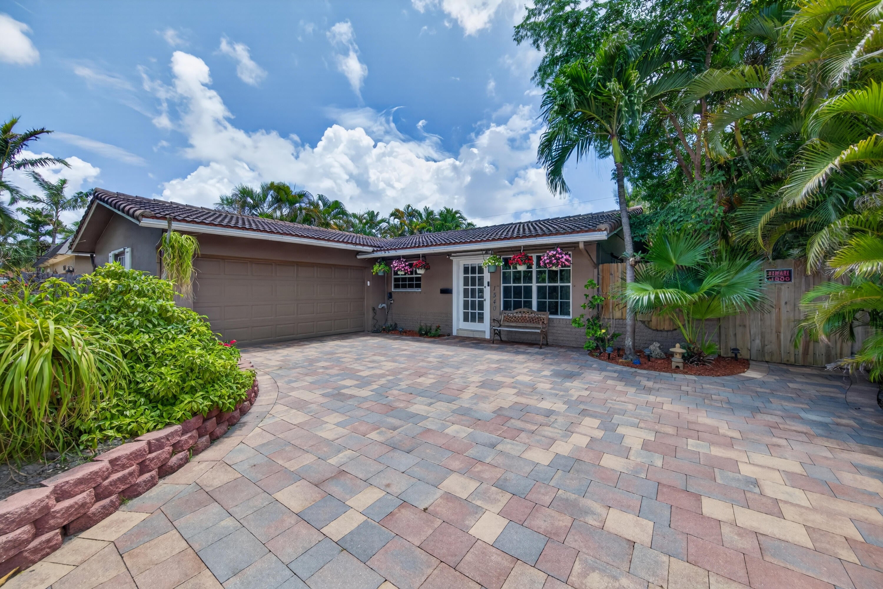 1540 NE 40th Street