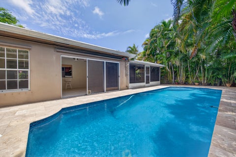 Tiny photo for 1540 NE 40th Street, Oakland Park, FL 33334 (MLS # B26082880)