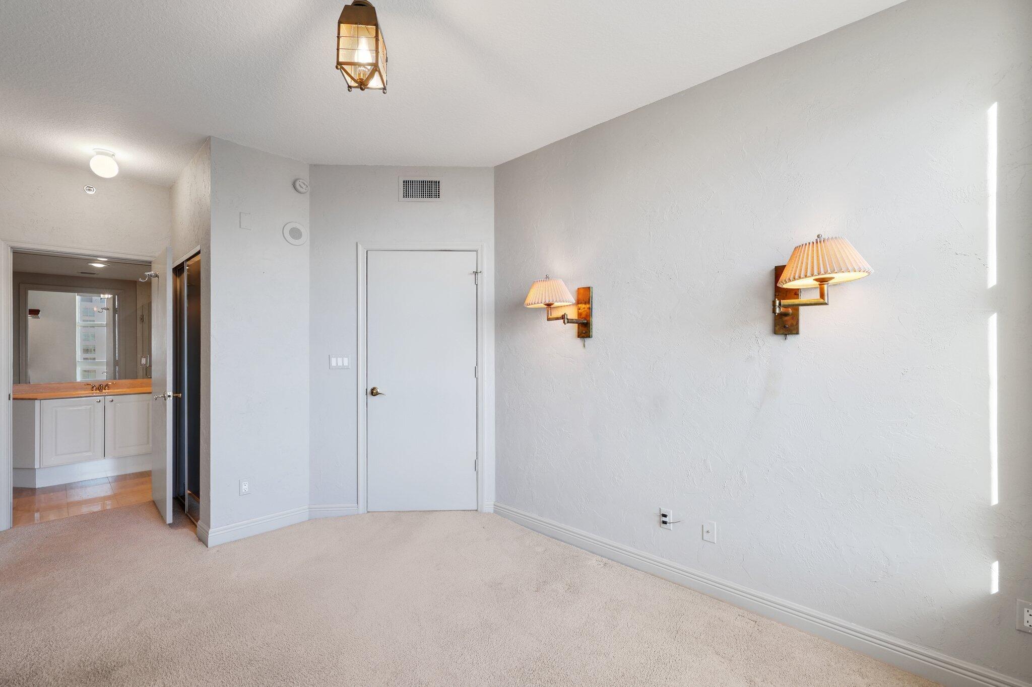 TOSCANA WEST - Residential