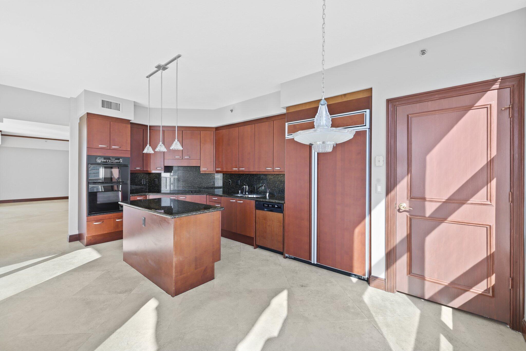 TOSCANA WEST - Residential