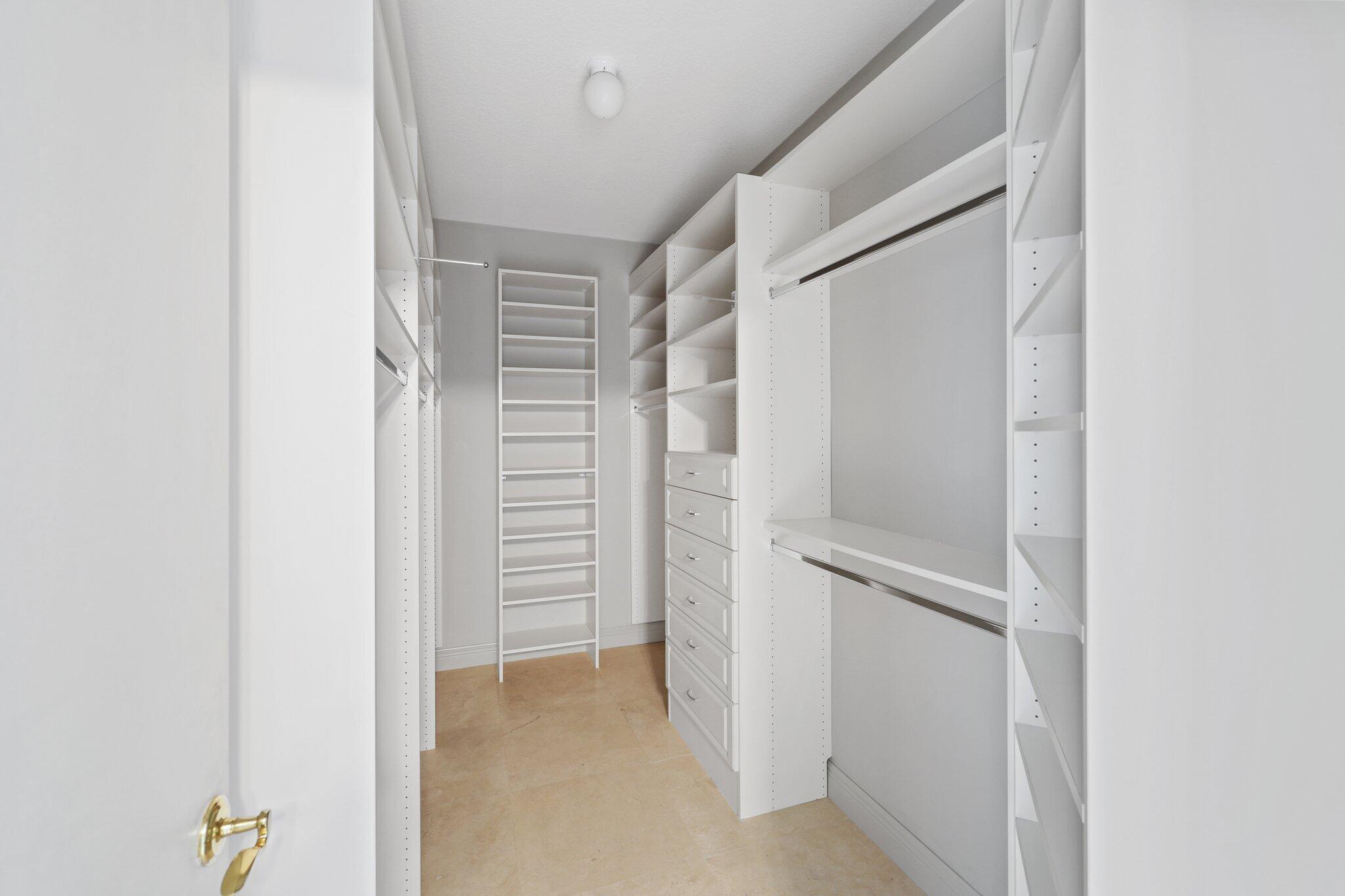 TOSCANA WEST - Residential