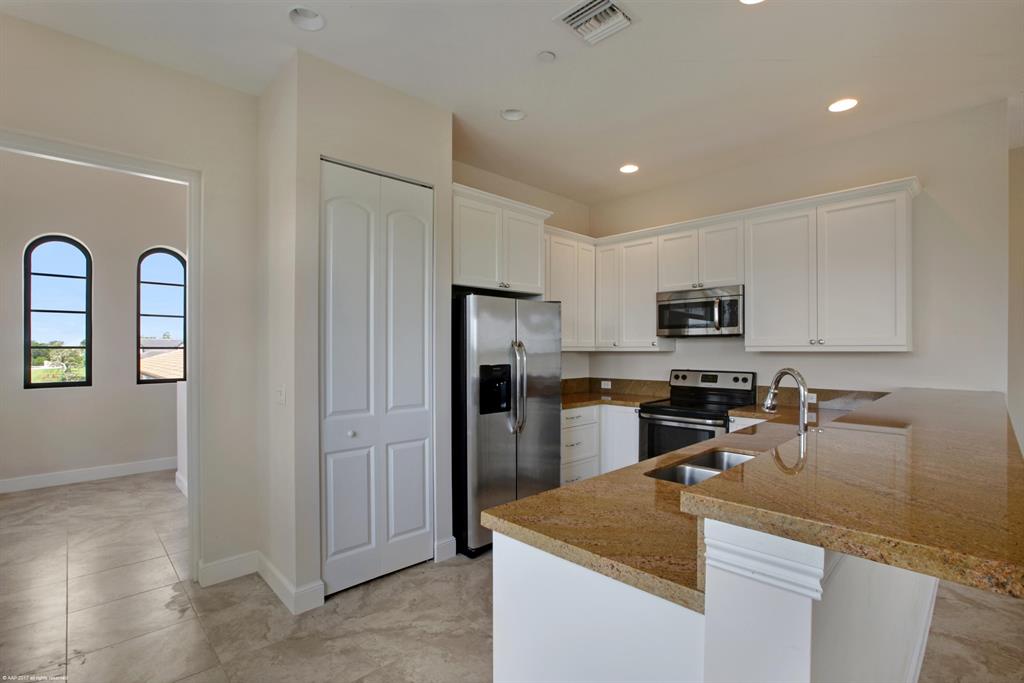 GRAND PRIX VILLAGE SOUTH - Residential