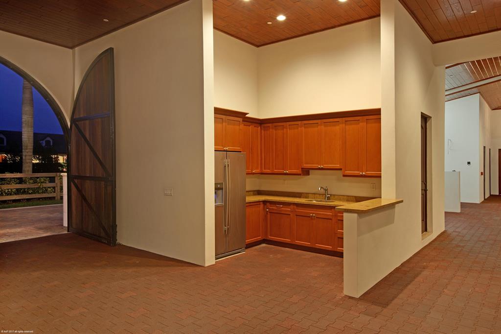 GRAND PRIX VILLAGE SOUTH - Residential