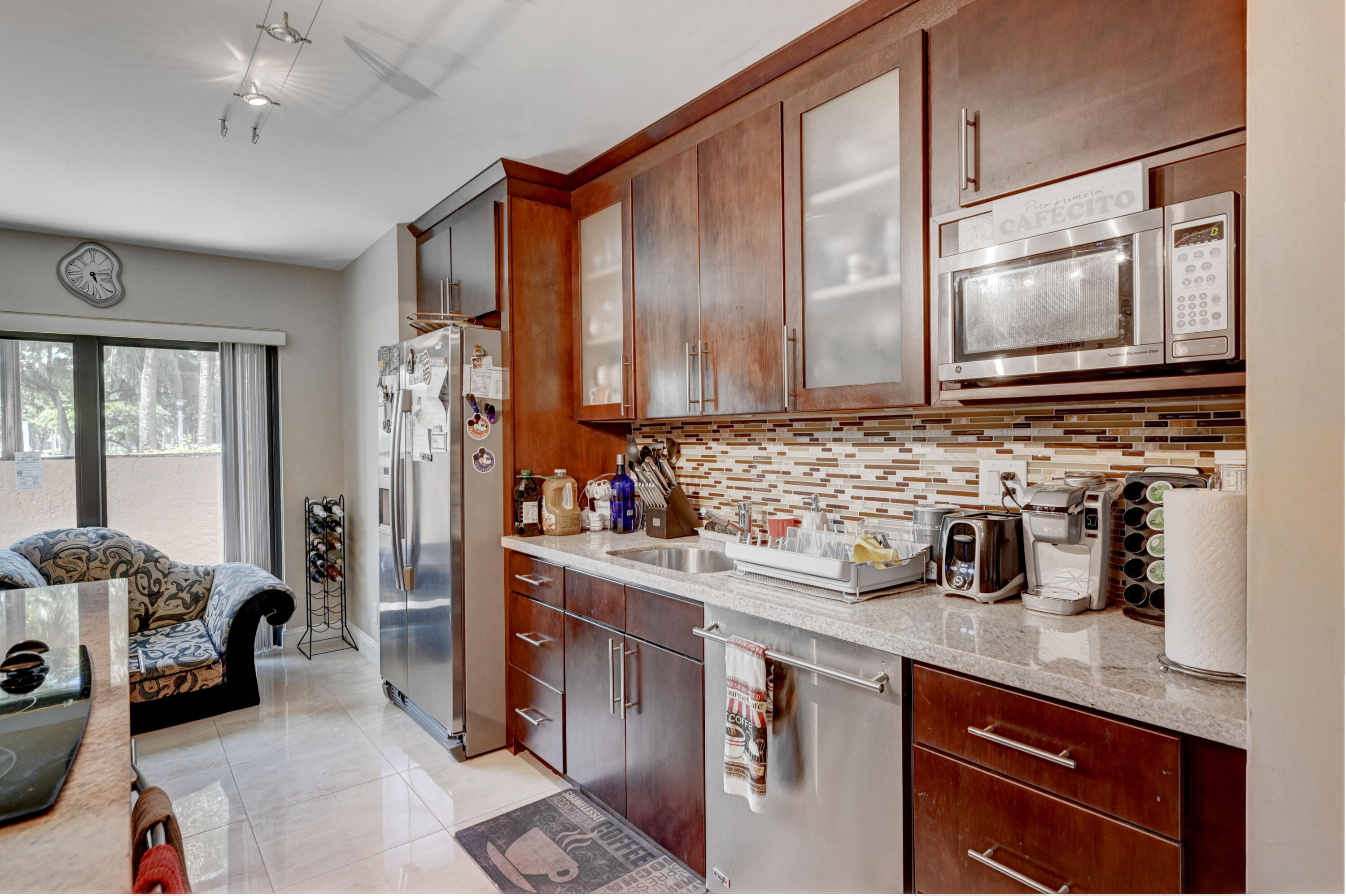 CENTURA PARC - Residential Lease