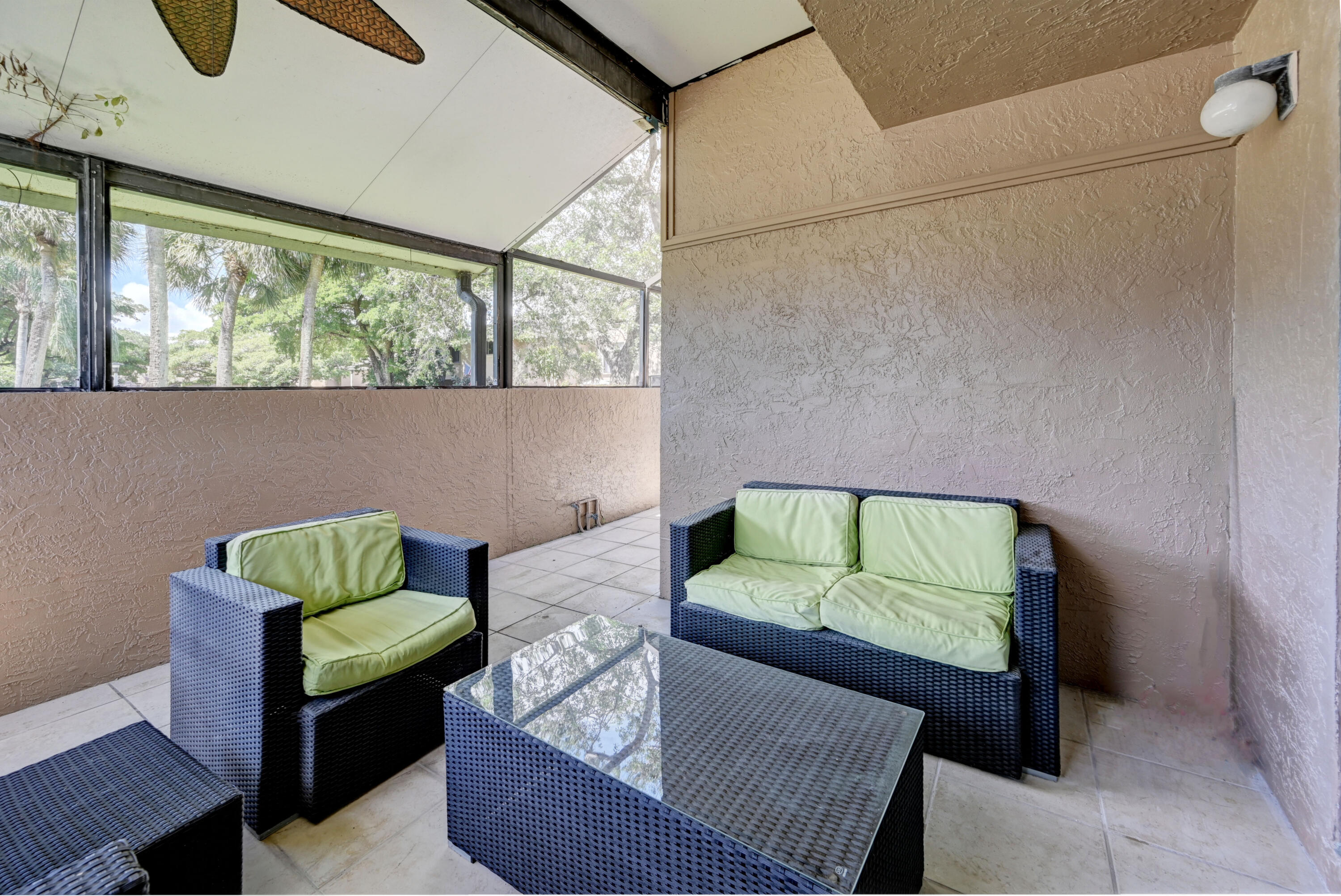 CENTURA PARC - Residential Lease