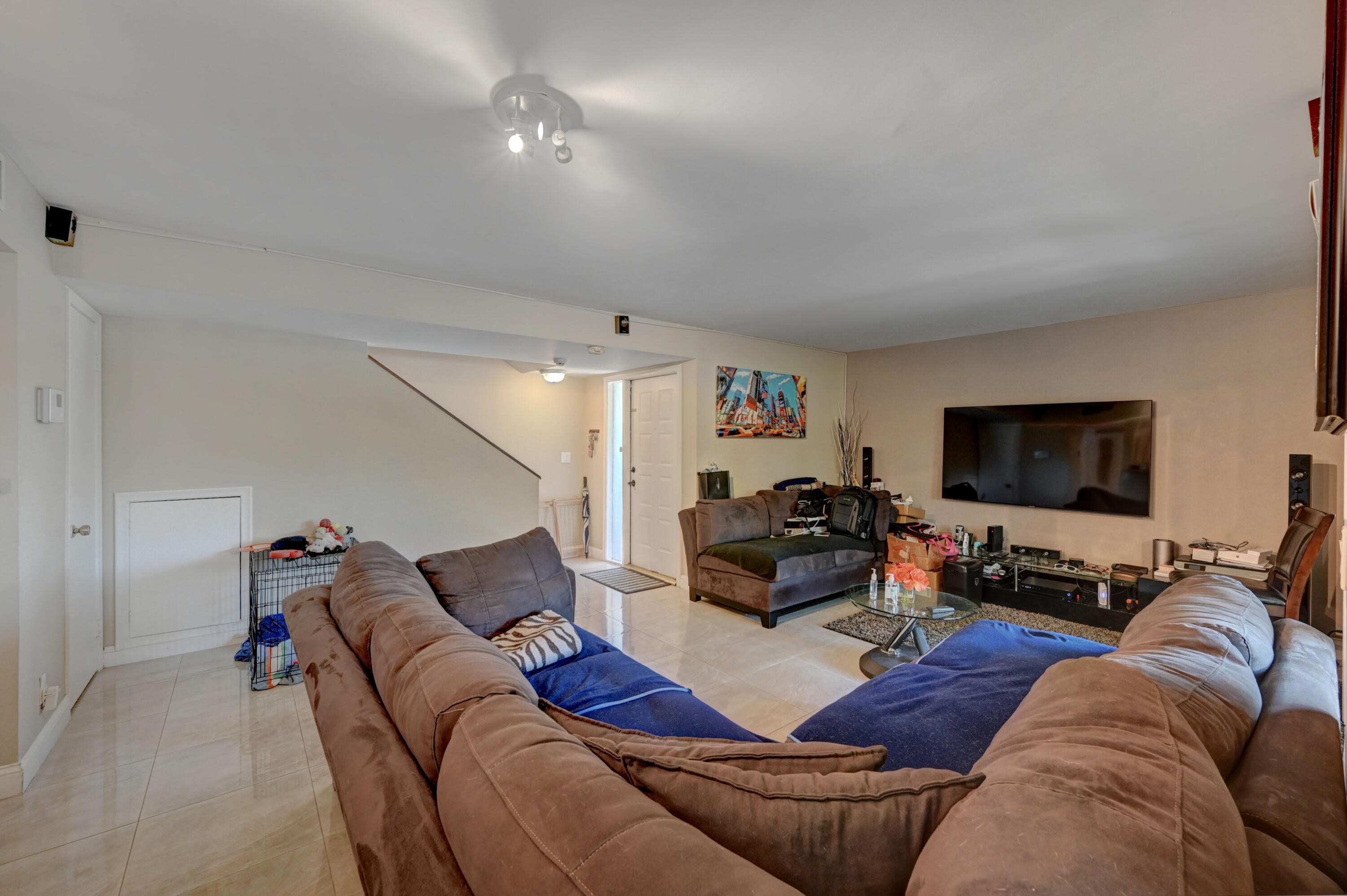 CENTURA PARC - Residential Lease